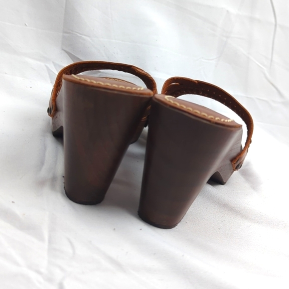 FINAL SALE🆕🌿NICOLE FARHI SANDALS🌿 - Picture 12 of 16